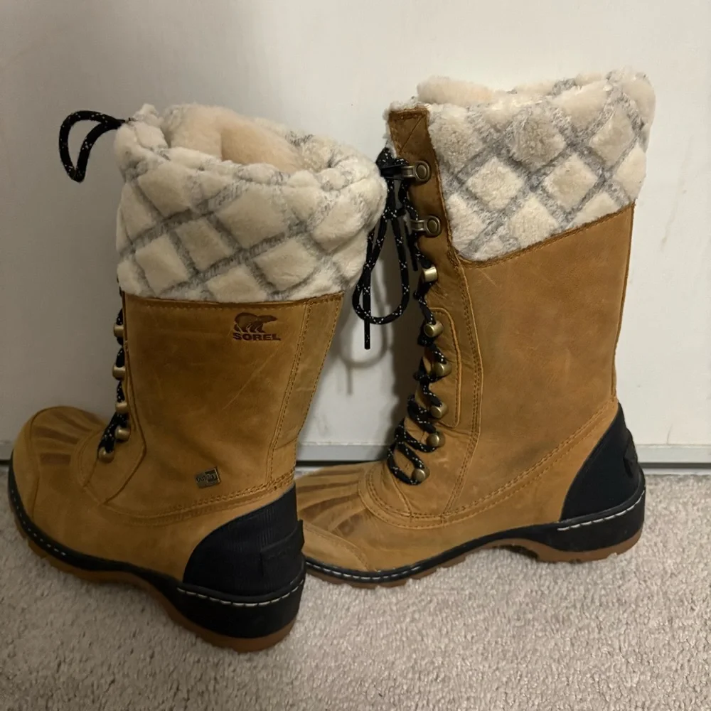 Sorel Women's Whistler Tall Waterproof Winter Boots 6.5 Brown Lined Lace Up